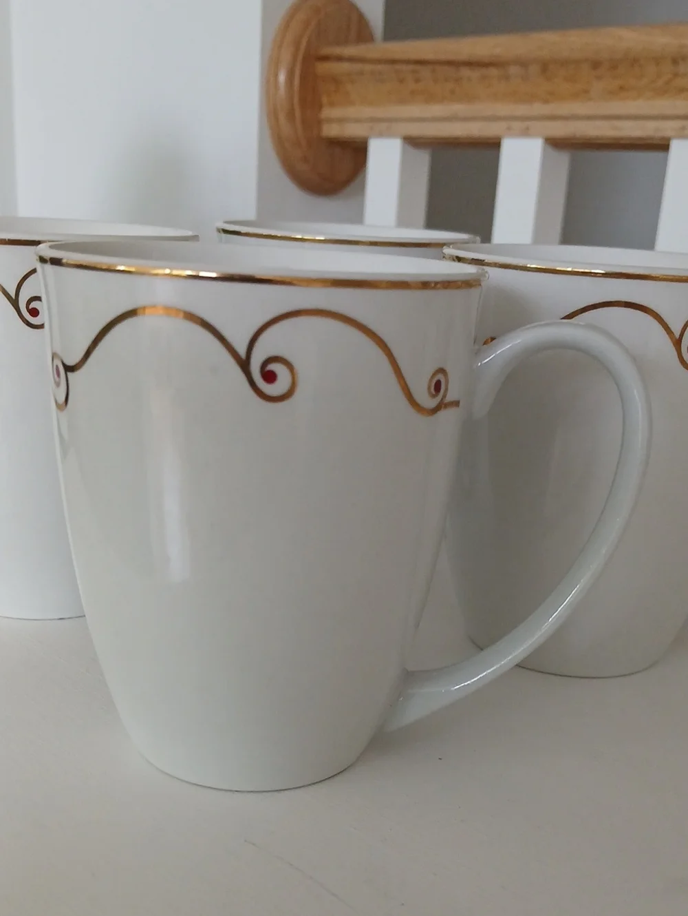 Pier 1 Holiday Scroll Gold Swirl Rim Red Berry Dot White Cup Mug 8 oz Set of 4